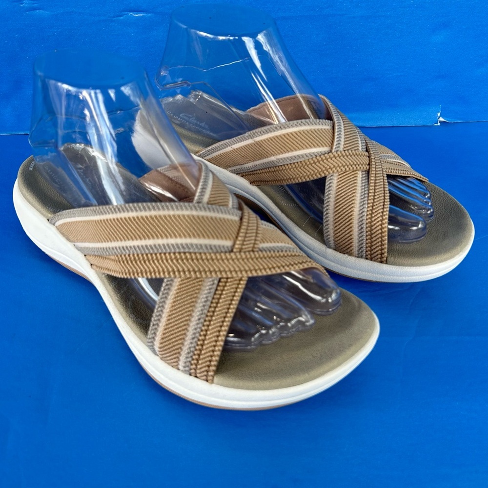 Clarks Cloudsteppers Mira Isle Tan Slides Sandals Women 8M Strappy Cross strap